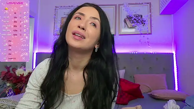 Snapshot of GlamKate chatting on December 2025 04:39:02 AM GlamKate online show from December 2025 04:39:02 AM