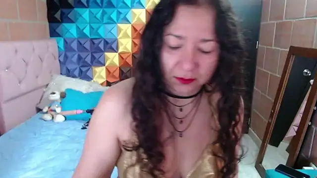 katifoxx online show from February 2025 04:21:01 PM