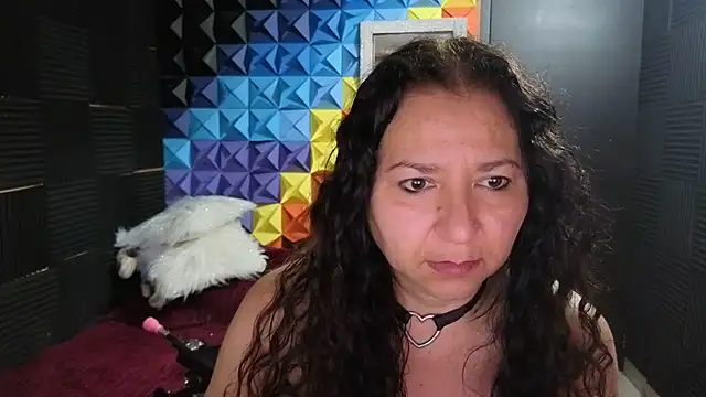 katifoxx online show from December 2025 08:04:02 PM