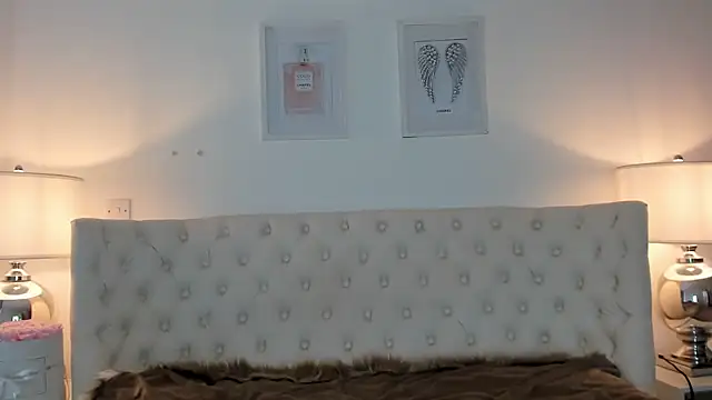 JessicaJames23 online show from September 2025 11:44:02 AM