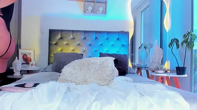 Angel Peach online show from February 2025 04:36:02 PM