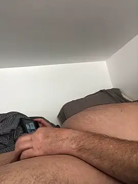 Snapshot of Lentbulant chatting on February 2025 01:21:02 PM Lentbulant online show from February 2025 01:21:02 PM