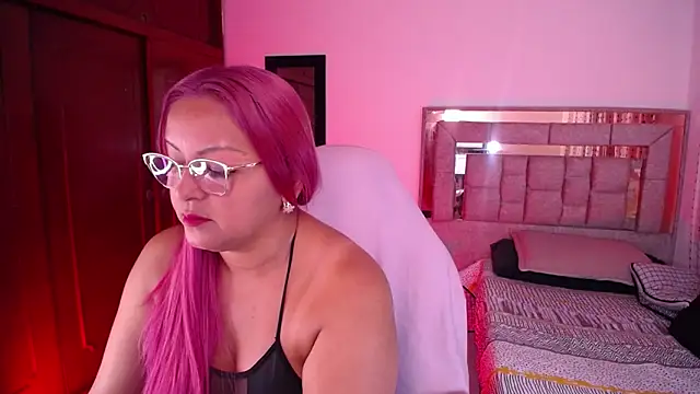 Snapshot of salomecastro_ chatting on June 2026 03:18:02 AM salomecastro online show from June 2026 03:18:02 AM