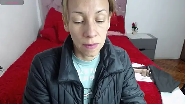 cristin doll  online show from October 2025 09:15:02 PM