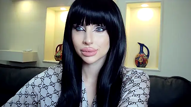 Snapshot of Lady_Joli chatting on November 2025 01:49:02 PM Lady Joli online show from November 2025 01:49:02 PM