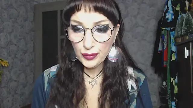 Aziza1 online show from November 2025 01:39:01 PM