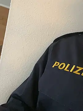 Snapshot of Etwas_neugierig chatting on February 2025 09:00:02 AM Etwas neugierig online show from February 2025 09:00:02 AM