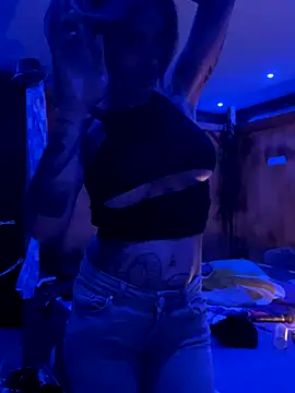 Snapshot of Etwas_neugierig chatting on October 2025 02:57:01 PM Etwas neugierig online show from October 2025 02:57:01 PM