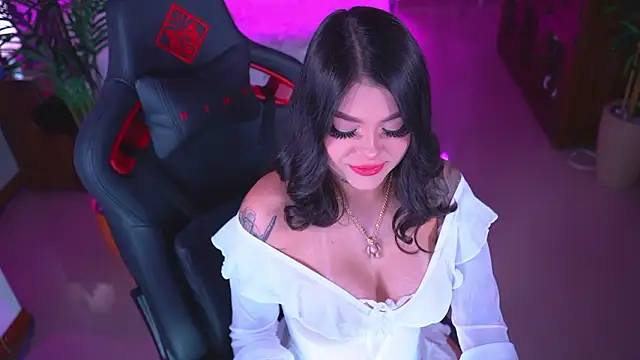 ambarEvans online show from February 2026 01:13:01 AM