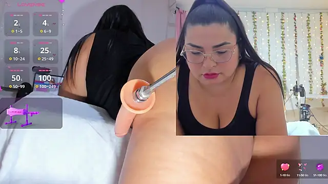 Snapshot of Alessandra_Smith chatting on January 2025 10:39:01 PM Alessandra Smith online show from January 2025 10:39:01 PM