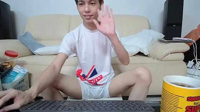 Snapshot of andrewooi chatting on May 2026 11:38:02 AM andrewooi online show from May 2026 11:38:02 AM