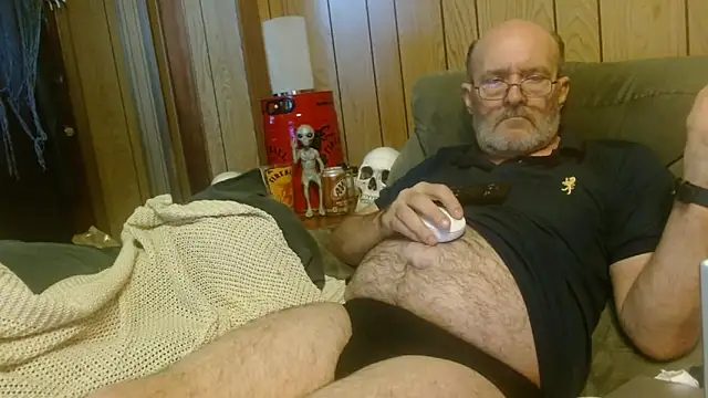 snickers1 online show from September 2025 01:43:02 PM