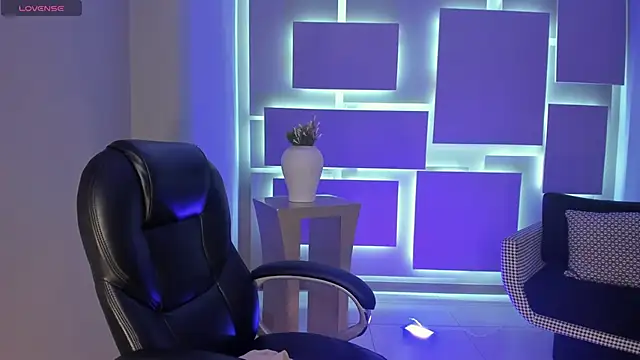 MorganHicks online show from April 2026 12:12:01 PM