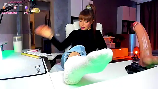 Miss kay1111 online show from April 2026 03:31:02 PM