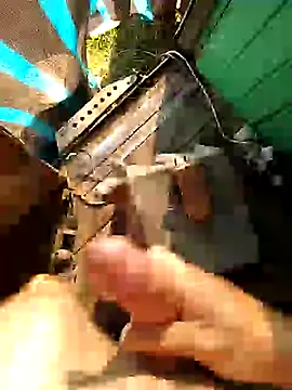 Snapshot of Alvaro2017 chatting on February 2025 08:55:01 PM Alvaro2017 online show from February 2025 08:55:01 PM