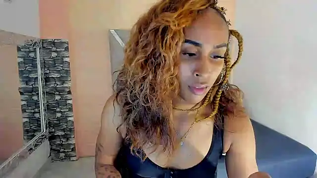 Snapshot of CarameloCeron chatting on December 2024 08:18:01 PM CarameloCeron online show from December 2024 08:18:01 PM