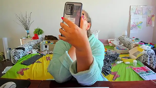 IamYourNarcotic online show from October 2025 06:00:01 AM