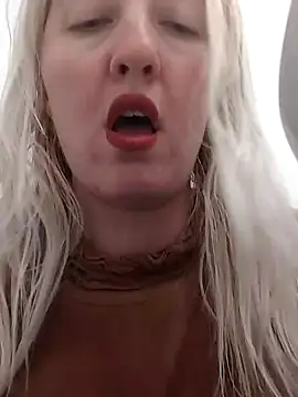 Mllesha74000 online show from December 2024 03:20:02 PM