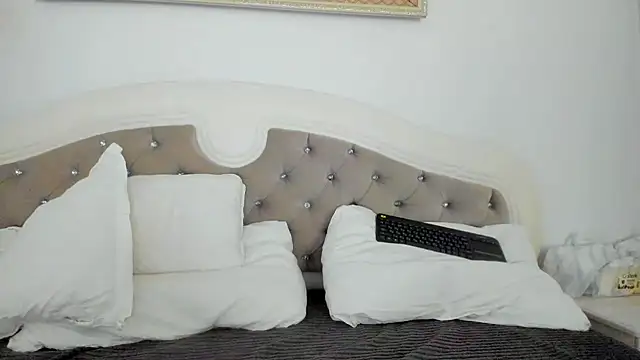 meryamvip online show from November 2025 09:47:01 PM