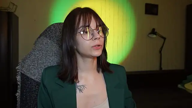 alyssa sweet online show from March 2025 02:07:02 AM