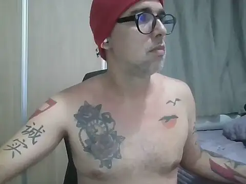 Snapshot of Brino-Nandes chatting on November 2025 02:45:02 AM Brino-Nandes online show from November 2025 02:45:02 AM