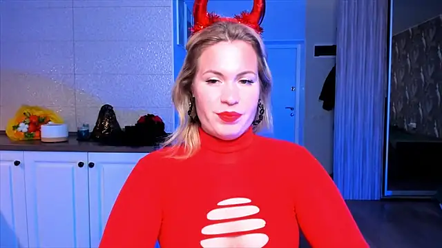 Snapshot of HotTiffani chatting on November 2025 08:16:02 AM HotTiffani online show from November 2025 08:16:02 AM