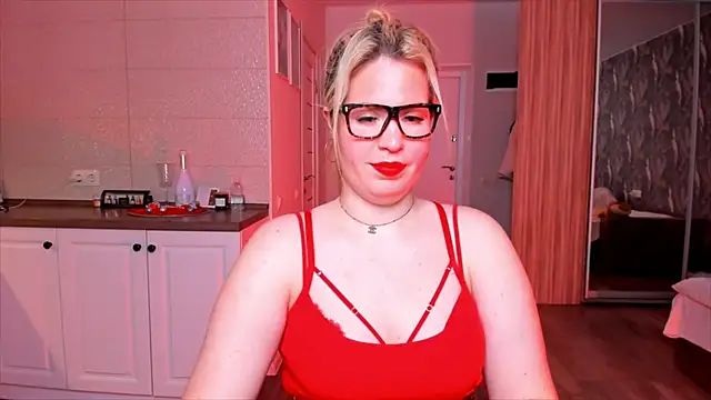 Snapshot of HotTiffani chatting on January 2026 09:47:02 AM HotTiffani online show from January 2026 09:47:02 AM