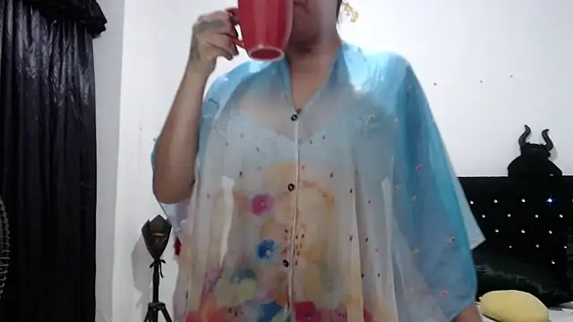 venuz mendoza20 online show from November 2025 01:34:01 PM