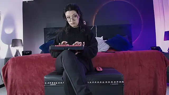 Snapshot of _Jade_16 chatting on May 2026 12:32:02 PM Jade 16 online show from May 2026 12:32:02 PM