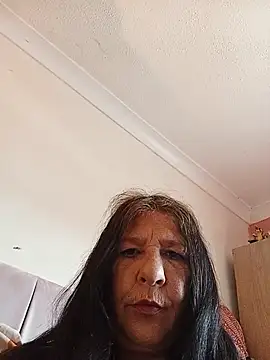 Leanne43 online show from July 2026 02:09:01 PM