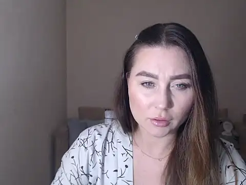 Snapshot of marishaarimova chatting on June 2026 01:41:01 AM marishaarimova online show from June 2026 01:41:01 AM