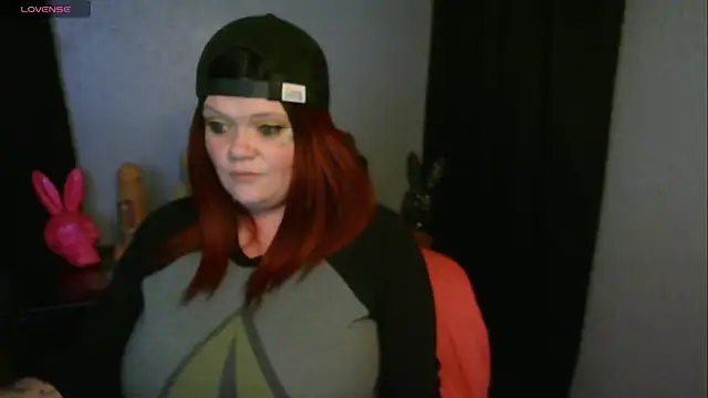 Snapshot of HoneyChambers chatting on November 2025 11:10:02 PM HoneyChambers online show from November 2025 11:10:02 PM