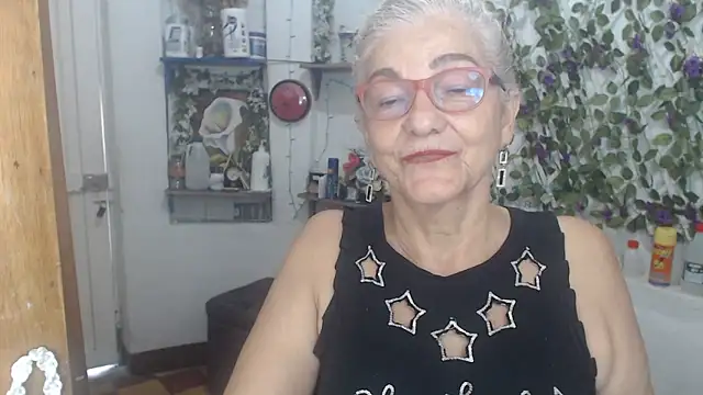 FunnyGrandma online show from May 2026 10:16:01 PM
