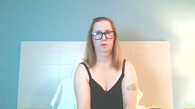 Snapshot of SweetandNaughty1 chatting on January 2025 08:40:02 AM SweetandNaughty1 online show from January 2025 08:40:02 AM