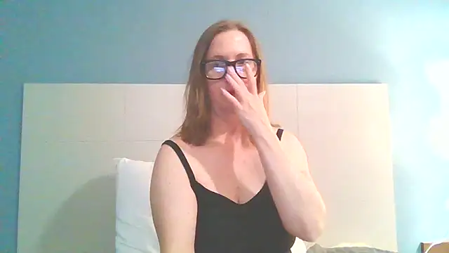 Snapshot of SweetandNaughty1 chatting on March 2025 03:57:02 AM SweetandNaughty1 online show from March 2025 03:57:02 AM