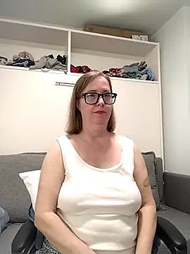 SweetandNaughty1 online show from January 2026 07:27:02 PM