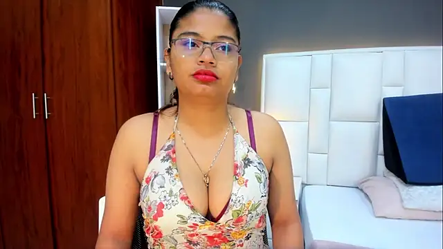 yeral2017 online show from November 2025 01:01:01 PM