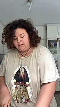 Snapshot of valentinny chatting on November 2025 04:45:02 PM valentinny online show from November 2025 04:45:02 PM