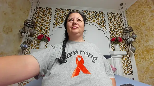 AleshaArabian online show from November 2025 05:29:02 AM