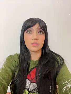 Snapshot of EmmyEvans1 chatting on December 2024 07:55:01 PM EmmyEvans1 online show from December 2024 07:55:01 PM