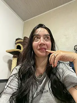 EmmyEvans1 online show from February 2026 08:31:02 PM