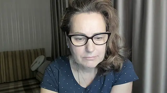 lauraoven online show from January 2025 04:26:01 PM