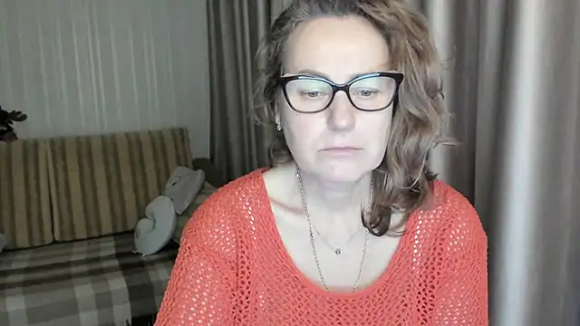 lauraoven online show from January 2025 04:26:01 PM