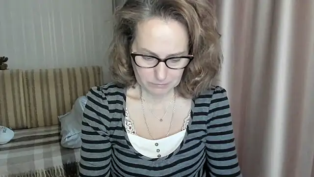 lauraoven online show from February 2025 07:13:01 AM