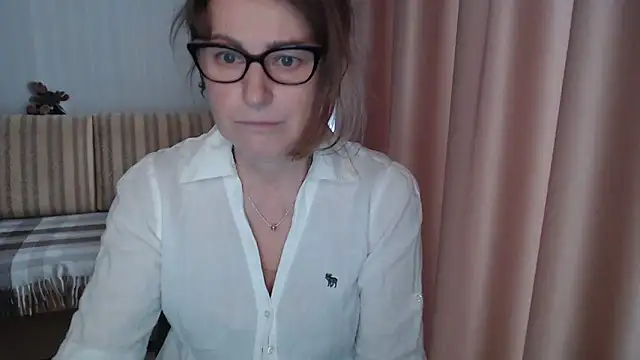 lauraoven online show from February 2025 08:58:01 AM