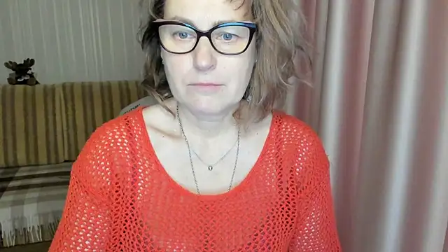 lauraoven online show from March 2025 11:17:01 AM