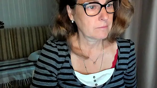 lauraoven online show from September 2025 08:52:02 AM