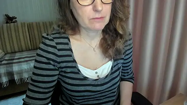 lauraoven online show from March 2026 07:23:01 AM