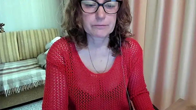 lauraoven online show from June 2026 07:03:01 AM