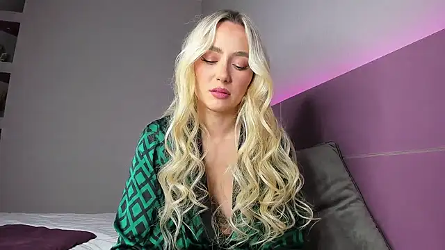 CrazyWomen online show from February 2026 02:26:02 PM